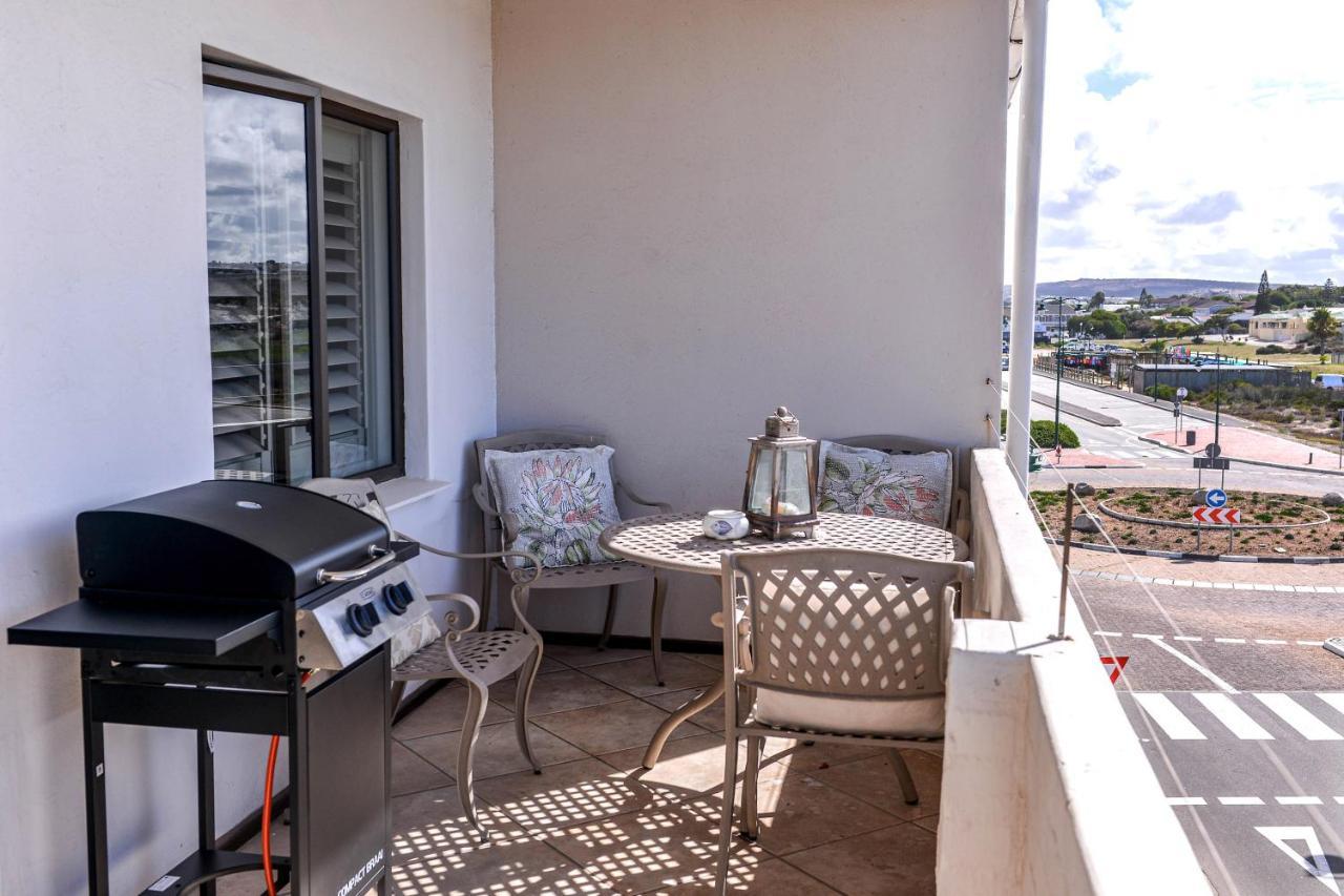 Madriko 36 Cozy Self Catering 2 Bedroom Apartment Langebaan Exterior photo