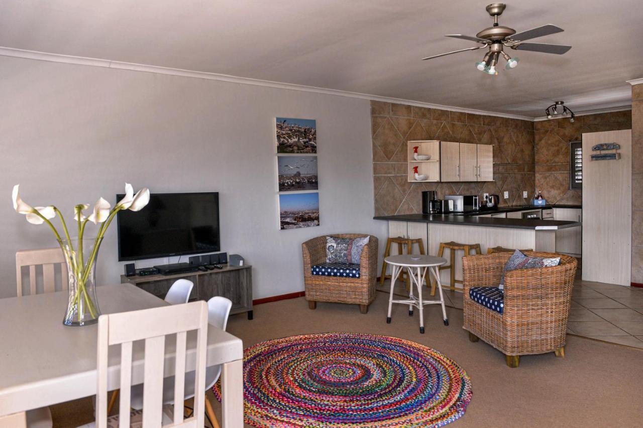 Madriko 36 Cozy Self Catering 2 Bedroom Apartment Langebaan Exterior photo